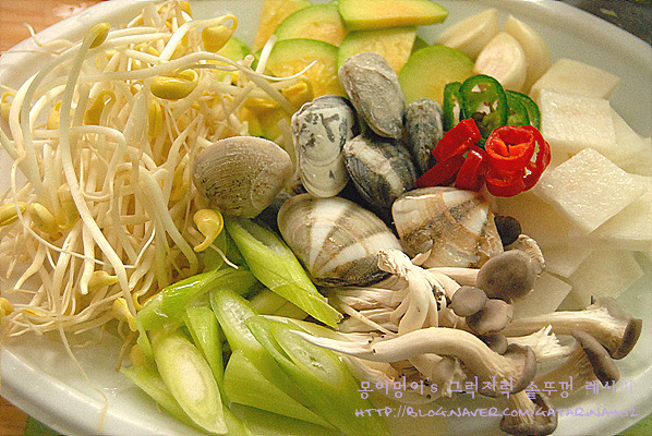 제철에 안먹으면 서운해요~/꽃게 된장찌개~