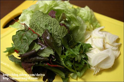 톡톡 쏘는 겨자 맛이 매력!~~겨자소스 치킨 샐러드