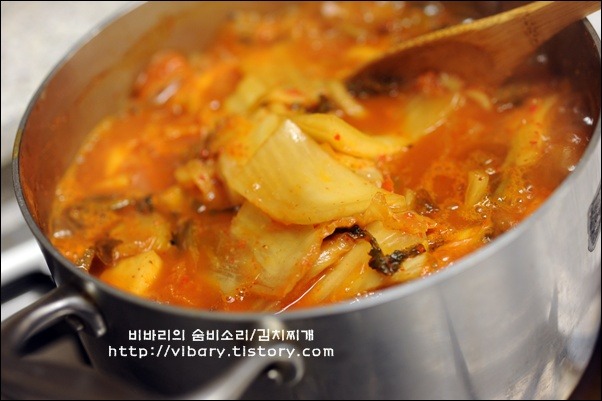 김치찌개 깔끔하게 끓이는 비법 4가지